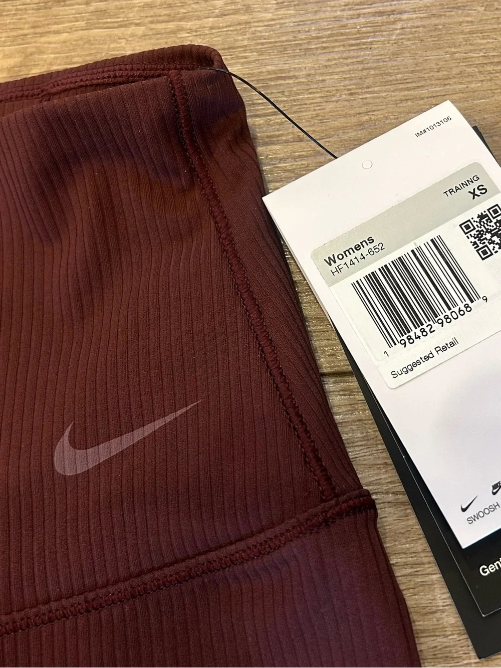Nike Ribbed High-Rise Bike Shorts - Burgundy